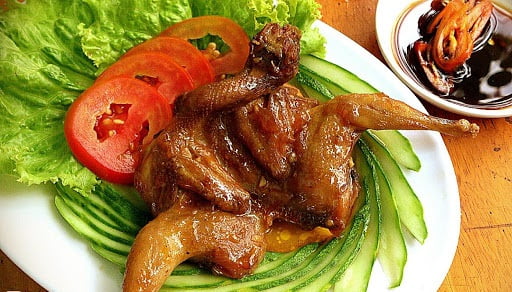 Cho cút lên dĩa và măm măm thôi