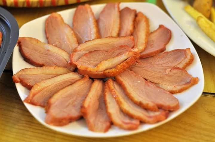 Áp chảo lườn ngỗng hun khói được mua ở siêu thị bán sẵn